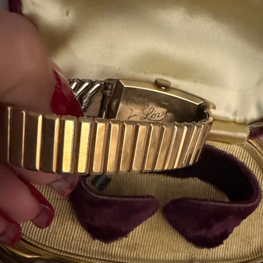 Bulova vintage Gold Watch gold filled